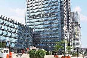 Days Suites Guangzhou South Railway Station