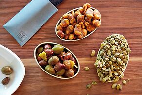 AC Hotel by Marriott Seattle Bellevue/Downtown