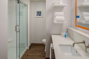 Hampton Inn & Suites Wixom