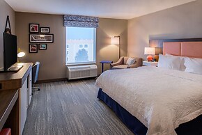 Hampton Inn & Suites Wixom