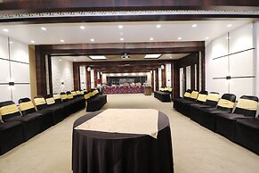 Hotel Rajhans Regent