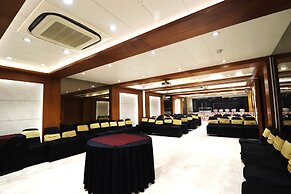 Hotel Rajhans Regent