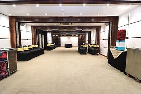 Hotel Rajhans Regent