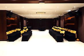 Hotel Rajhans Regent