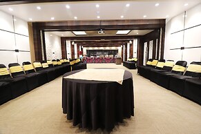 Hotel Rajhans Regent