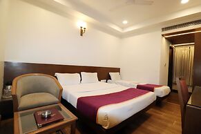 Hotel Rajhans Regent