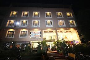 Hotel Rajhans Regent