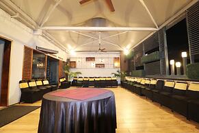 Hotel Rajhans Regent