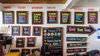 Outpost Beach Hostel - Adults Only