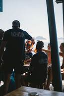 Outpost Beach Hostel - Adults Only