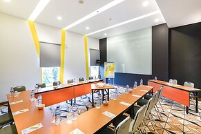 YELLO Hotel Manggarai Jakarta