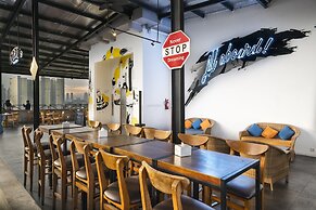 YELLO Hotel Manggarai Jakarta