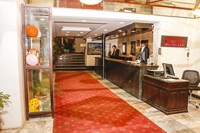 Shelton Green's Hotel