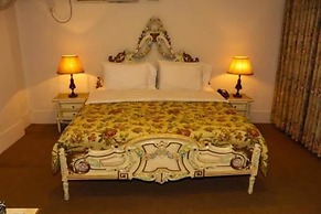 Shelton Green's Hotel