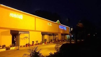 Flashman's Hotel