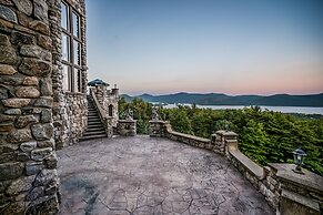 HIGHLANDS CASTLE overlooking Lake George.. plus 2 other Castles!