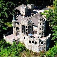 HIGHLANDS CASTLE overlooking Lake George.. plus 2 other Castles!