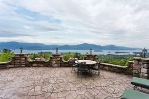 HIGHLANDS CASTLE overlooking Lake George.. plus 2 other Castles!