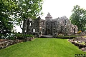 HIGHLANDS CASTLE overlooking Lake George.. plus 2 other Castles!