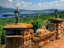 HIGHLANDS CASTLE overlooking Lake George.. plus 2 other Castles!