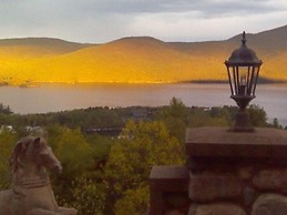 HIGHLANDS CASTLE overlooking Lake George.. plus 2 other Castles!