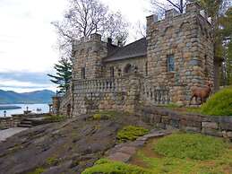 HIGHLANDS CASTLE overlooking Lake George.. plus 2 other Castles!