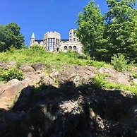 HIGHLANDS CASTLE overlooking Lake George.. plus 2 other Castles!