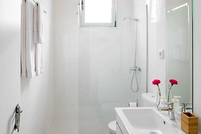 Simon Guest Apartments