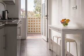 Simon Guest Apartments