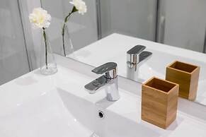 Simon Guest Apartments