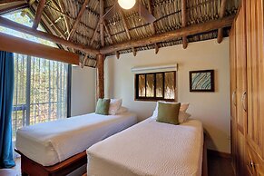 TreeCasa Hotel & Resort