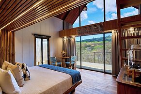 TreeCasa Hotel & Resort