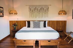 TreeCasa Hotel & Resort