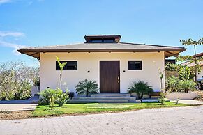 TreeCasa Hotel & Resort