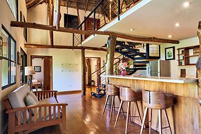 TreeCasa Hotel & Resort