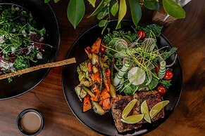 TreeCasa Hotel & Resort