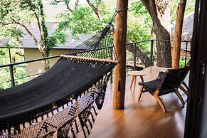 TreeCasa Hotel & Resort