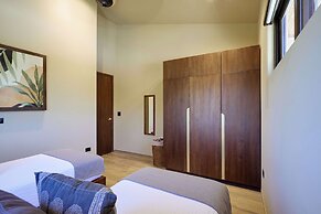 TreeCasa Hotel & Resort