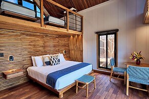 TreeCasa Hotel & Resort