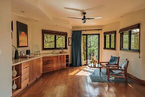 TreeCasa Hotel & Resort