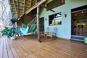 TreeCasa Hotel & Resort