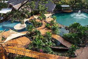 TreeCasa Hotel & Resort