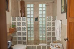 TreeCasa Hotel & Resort