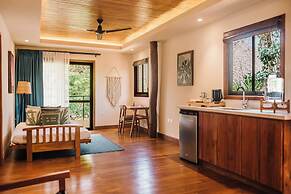 TreeCasa Hotel & Resort