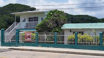 Sound Bay Beach Apartment