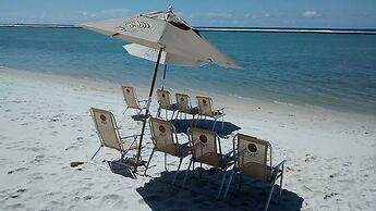 Flat Nui Supreme Beach Living