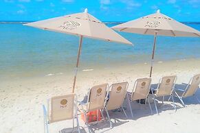 Flat Nui Supreme Beach Living