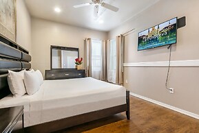 Carondelet Street Modern Suites