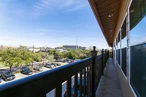 Carondelet Street Modern Suites