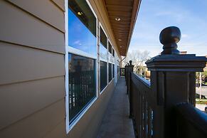 Carondelet Street Modern Suites